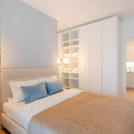 B014 White Moon - Basen Bawialnia Fitnes Parking W Cenie Polanki Aqua -