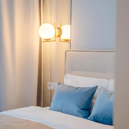 B014 White Moon - Basen Bawialnia Fitnes Parking W Cenie Polanki Aqua - *