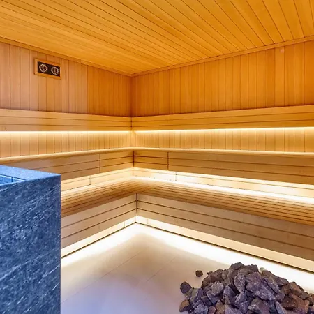 B014 White Moon - Basen Bawialnia Fitnes Parking W Cenie Polanki Aqua - * Kołobrzeg