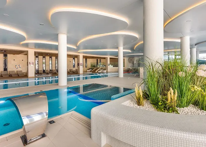 B014 White Moon - Basen Bawialnia Fitnes Parking W Cenie Polanki Aqua - *