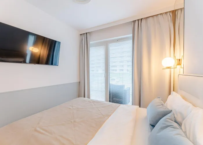 B014 White Moon - Basen Bawialnia Fitnes Parking W Cenie Polanki Aqua -