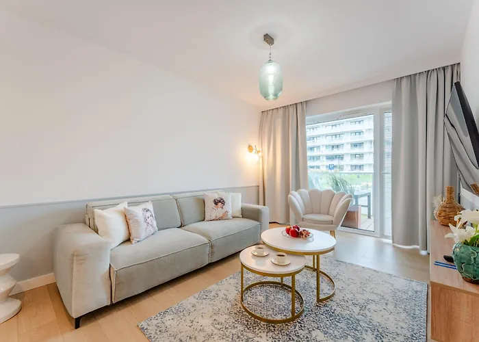 B014 White Moon - Basen Bawialnia Fitnes Parking W Cenie Polanki Aqua - * Kolobřeh