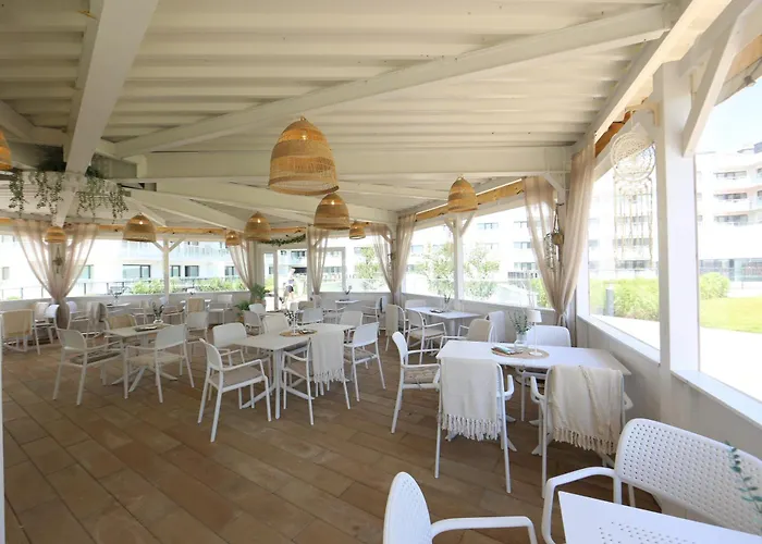 B014 White Moon - Basen Bawialnia Fitnes Parking W Cenie Polanki Aqua - Kolobřeh