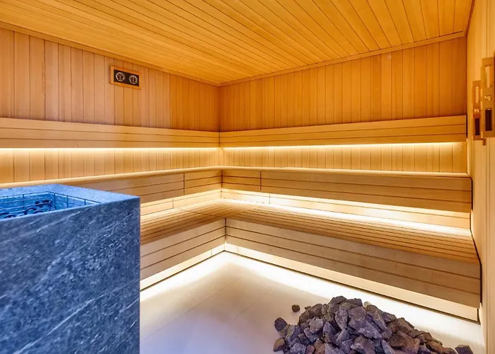 B014 White Moon - Basen Bawialnia Fitnes Parking W Cenie Polanki Aqua - * Kolobřeh