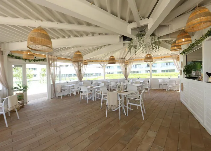 B014 White Moon - Basen Bawialnia Fitnes Parking W Cenie Polanki Aqua - Apartmán