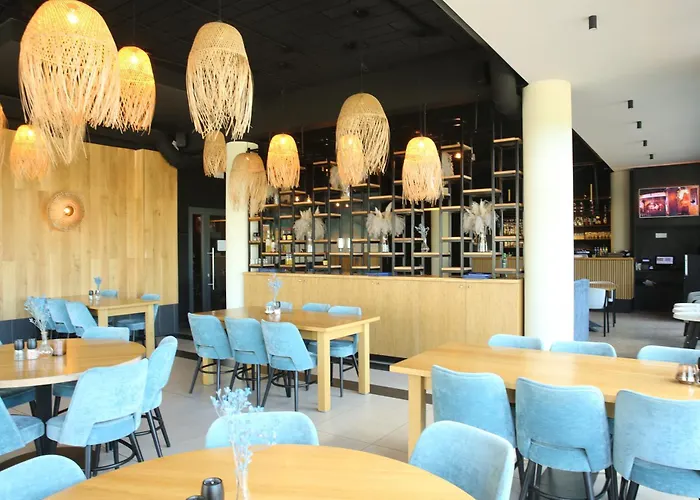 B014 White Moon - Basen Bawialnia Fitnes Parking W Cenie Polanki Aqua - * Kolobřeh