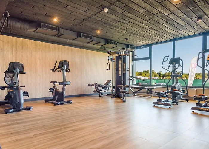 B014 White Moon - Basen Bawialnia Fitnes Parking W Cenie Polanki Aqua - Kolobřeh